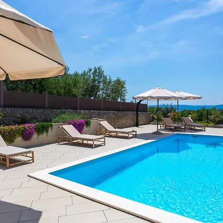 Villa Loni Bajcici
