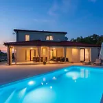 Villa Loni *