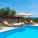 Villa Loni Bajčići