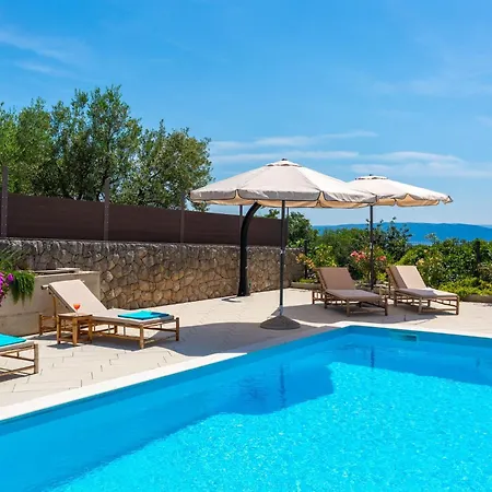 Villa Loni Bajcici